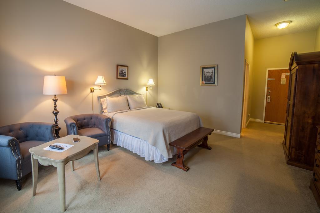 The Woodlawn Inn Cobourg Zewnętrze zdjęcie